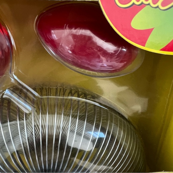 New in Box Novelty Vintage Toy Set - Picture 4 of 6